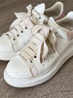 Alexander McQueen Cream Leather Platform Sneakers with Pink Suede Heel